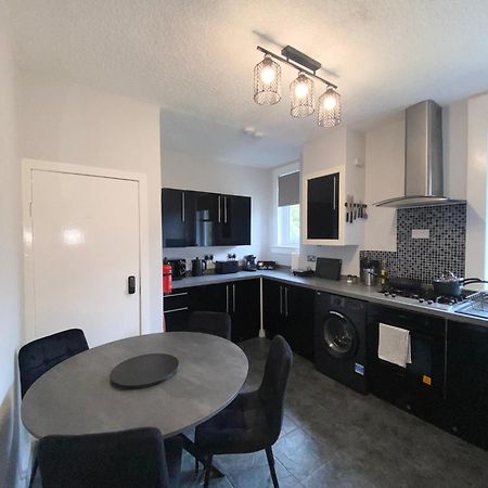 Glasgow Apartment Close To The Airport Renfrew Exterior photo