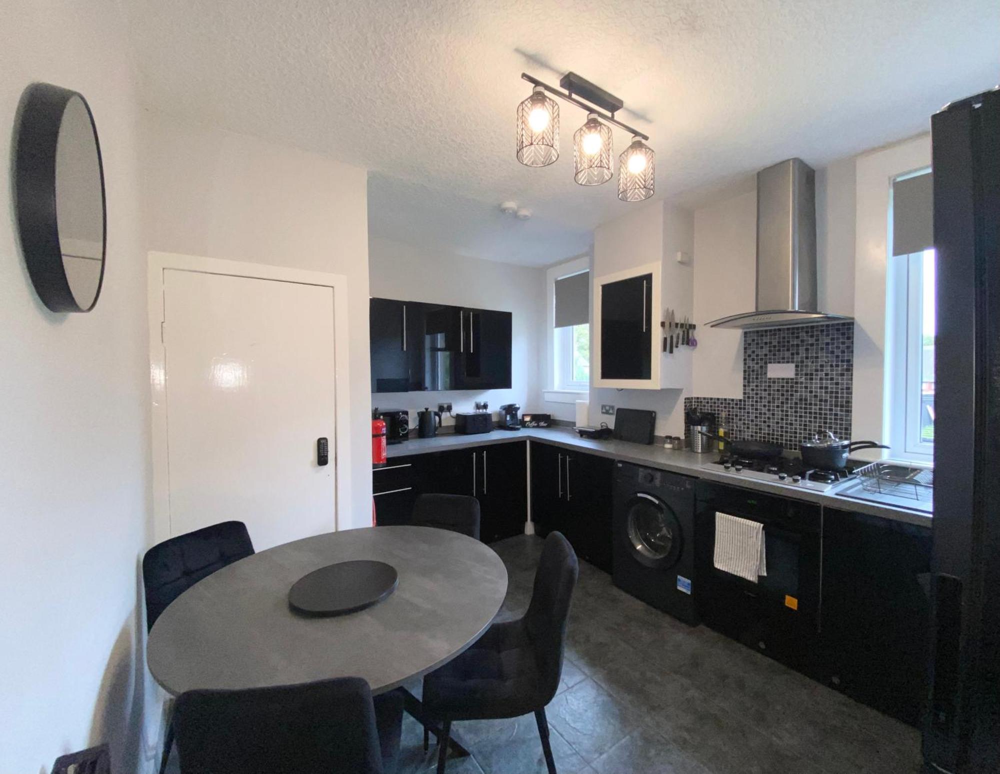 Glasgow Apartment Close To The Airport Renfrew Exterior photo