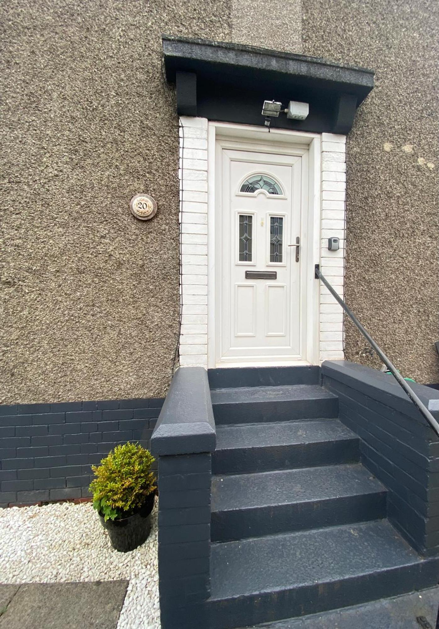 Glasgow Apartment Close To The Airport Renfrew Exterior photo